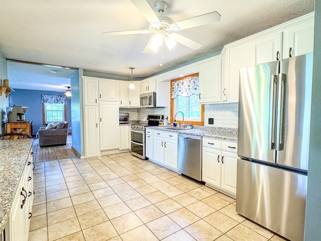 609 Gulf Road, Northfield, MA Photo #12
