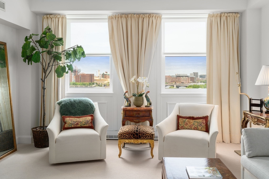 2 Commonwealth Ave 15D