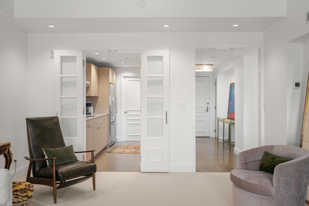 2 Commonwealth Ave 15D