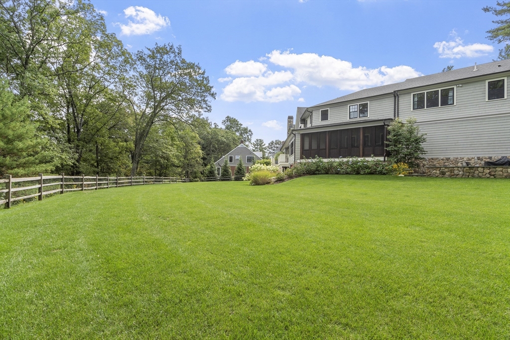 343 Nashawtuc Rd