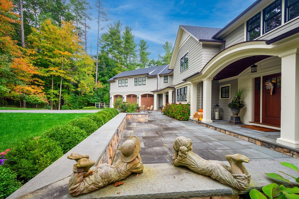 343 Nashawtuc Rd