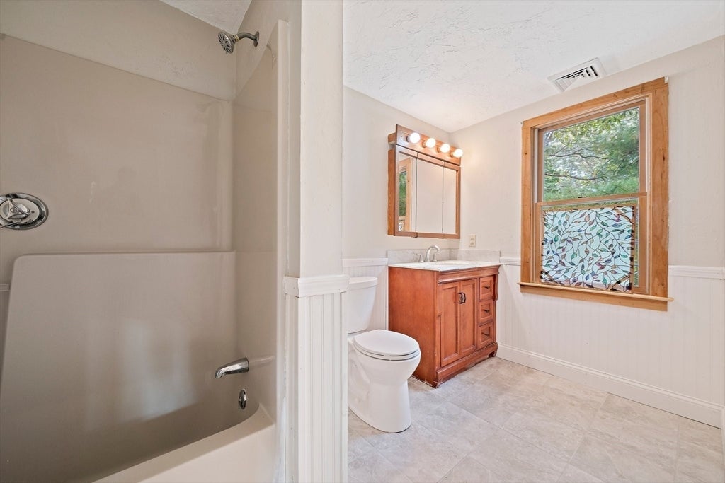 8 Winthrop Ave, Duxbury, MA, 8 Winthrop Ave, Duxbury, MA Photo #18