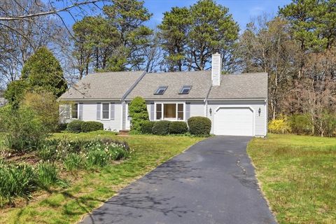 Photo of 10 Skipjack Ln, Barnstable, MA 02601 (MLS # 73510890)