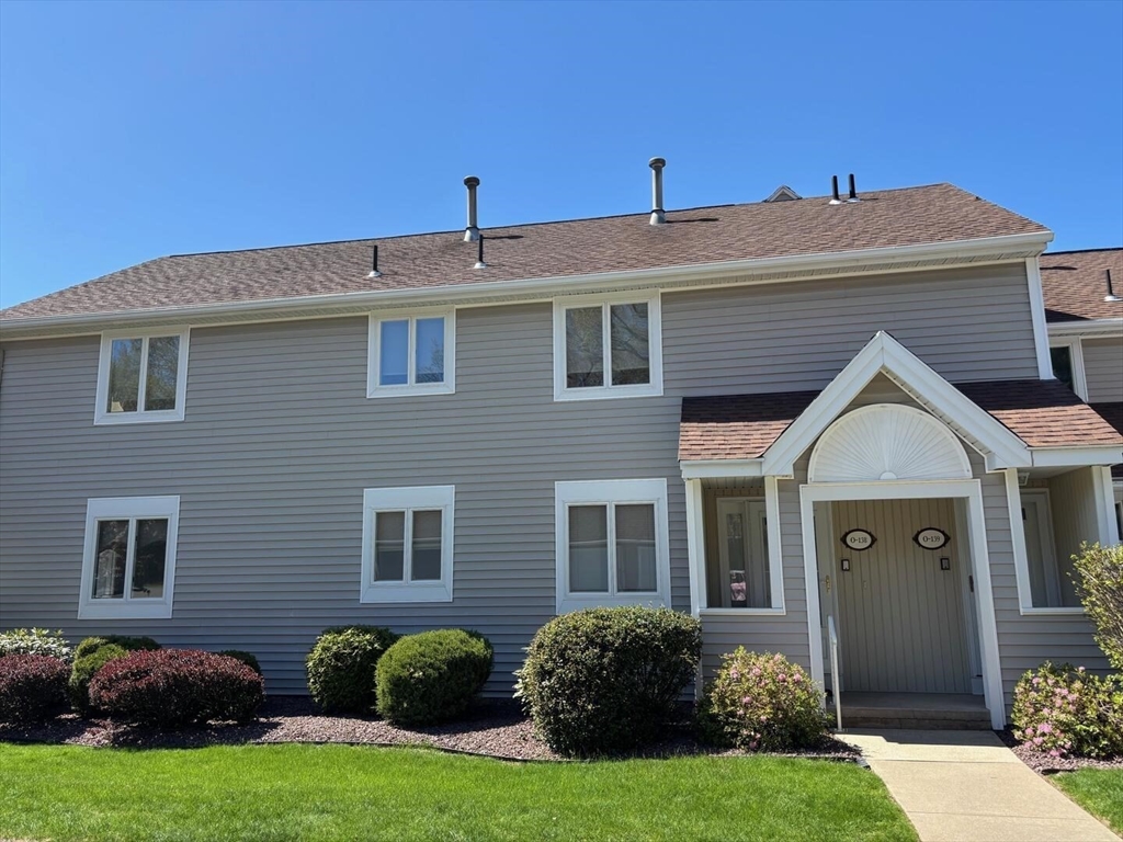 2205 Boston Road O138
