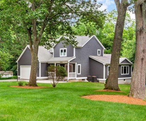 7 Bay Meadow Road Berkley MA 02779