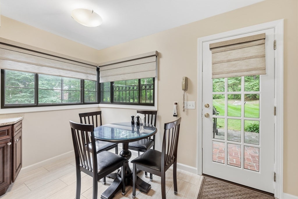 5 Rollingwood Dr, Worcester, MA, 5 Rollingwood Dr, Worcester, MA Photo #19