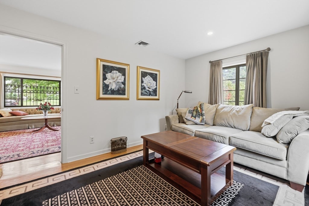 5 Rollingwood Dr, Worcester, MA, 5 Rollingwood Dr, Worcester, MA Photo #9