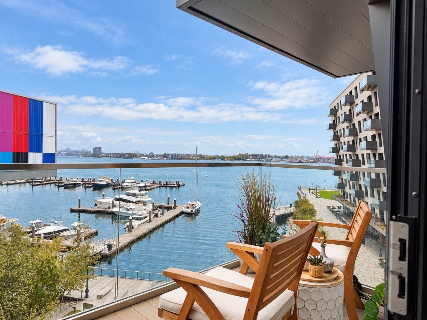 300 Pier 4 Blvd 5N
