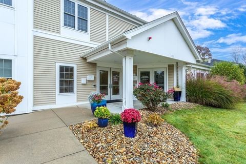Photo of 233 W Central St #2, Franklin, MA 02038 (MLS # 73551690)