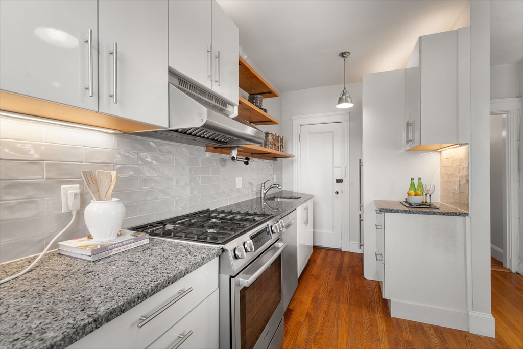 4 Washington Ave 18