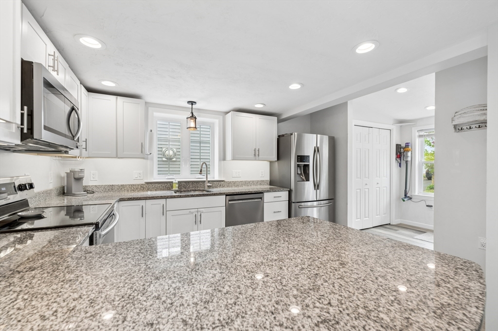 23 Belmont St, Abington, MA Photo #7