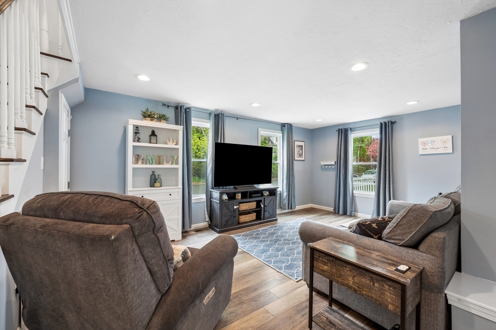 23 Belmont St, Abington, MA Photo #12
