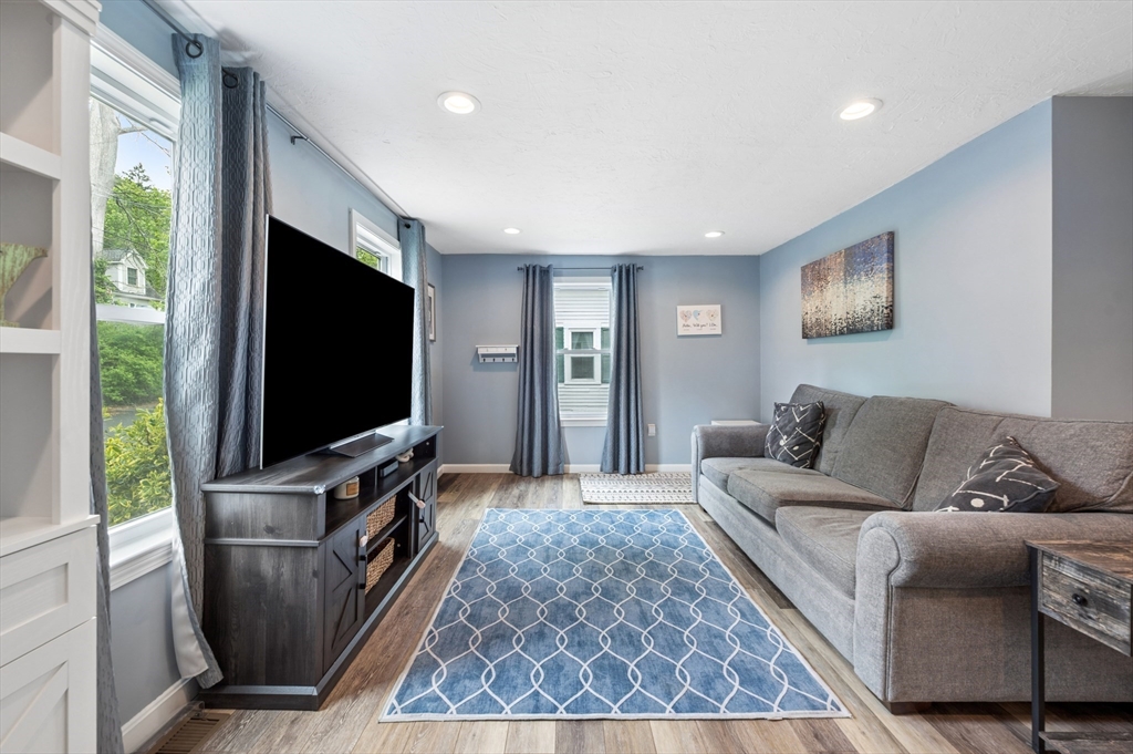 23 Belmont St, Abington, MA Photo #14
