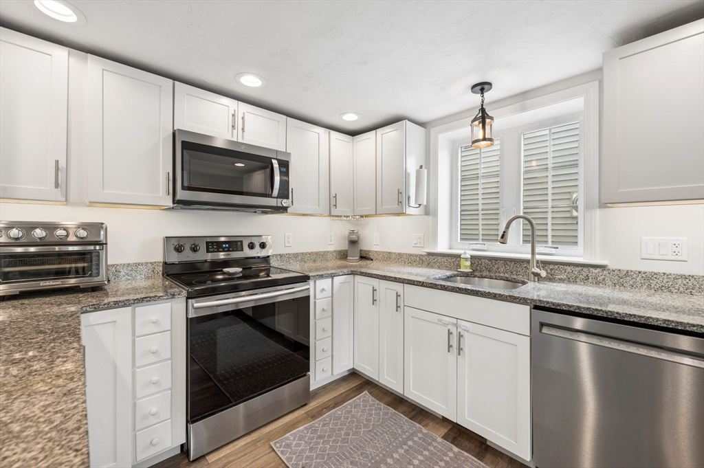 23 Belmont St, Abington, MA Photo #5