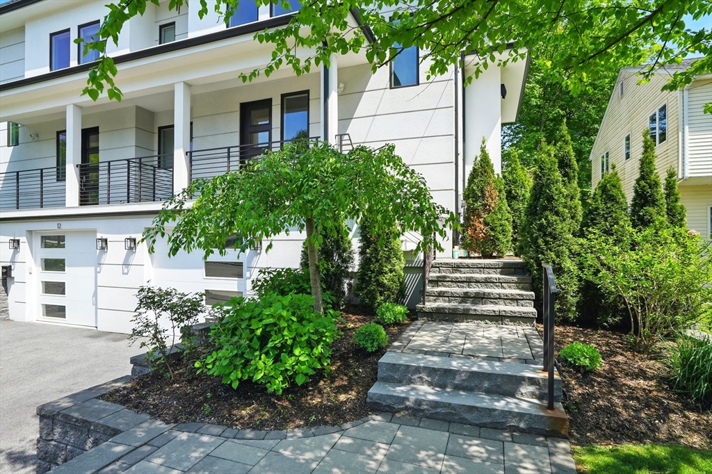 14 Princeton St 14