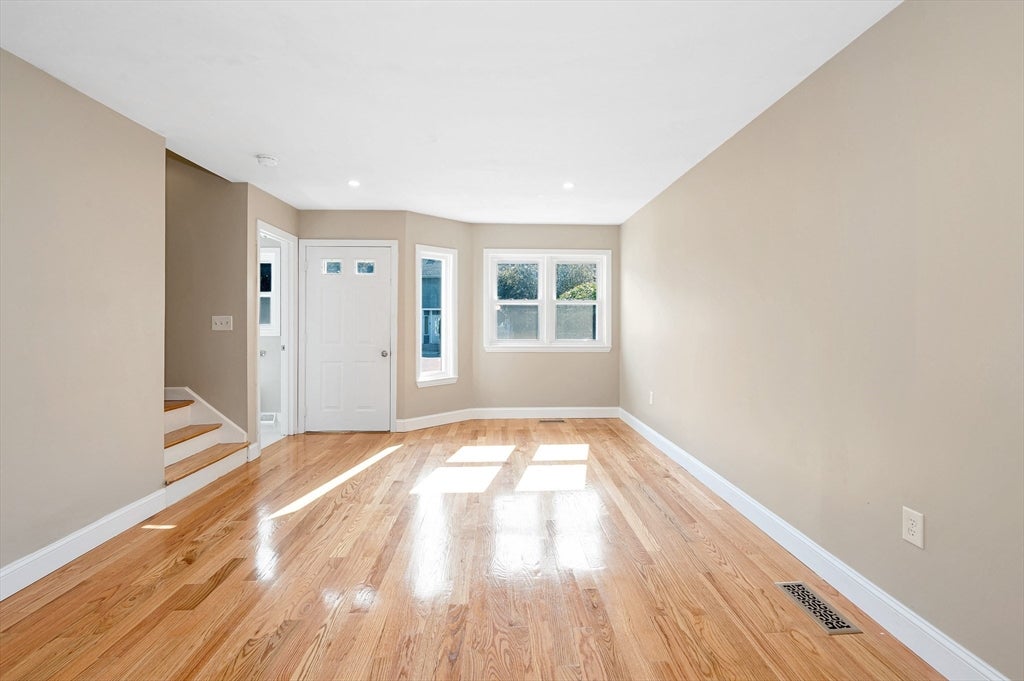 38 Farmland Rd #C, Lowell, MA, 38 Farmland Rd #C, Lowell, MA Photo #4