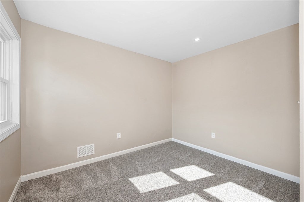 38 Farmland Rd #C, Lowell, MA, 38 Farmland Rd #C, Lowell, MA Photo #19