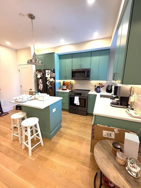 552 East 5th 2 Boston MA 02127