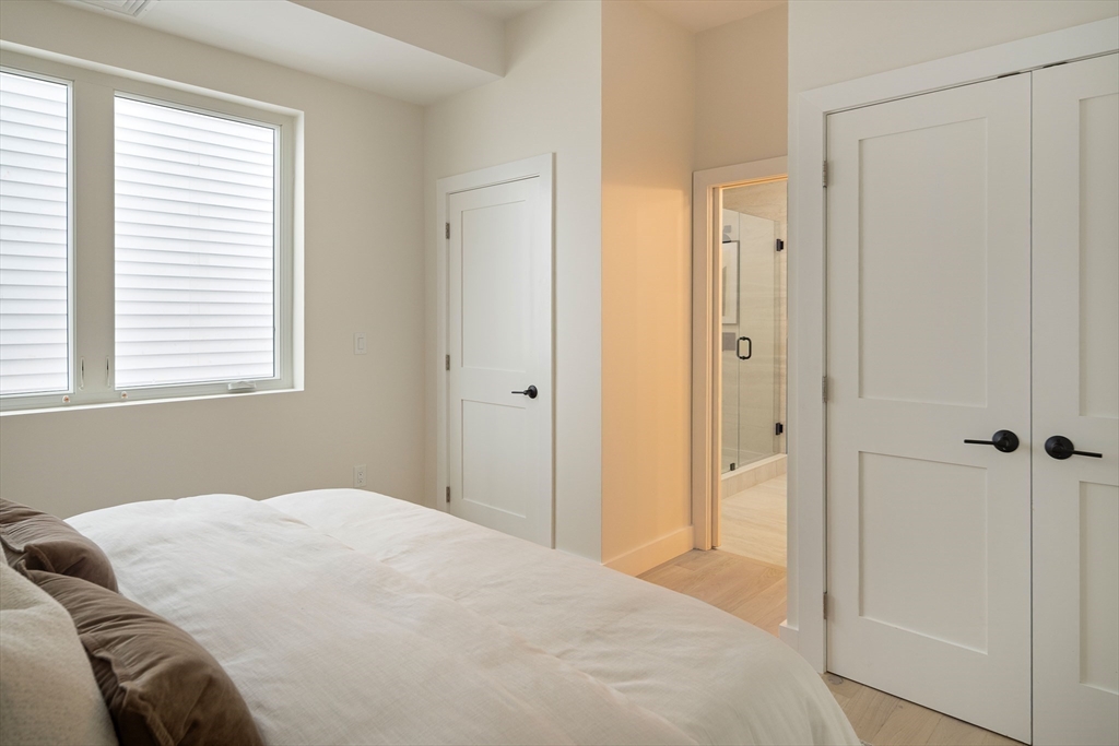 28 Swan Ave #1, Boston, MA Photo #17