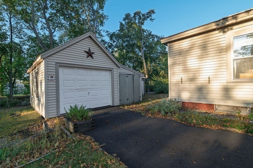 49 Grove St, Rockland, MA, 49 Grove St, Rockland, MA Photo #18
