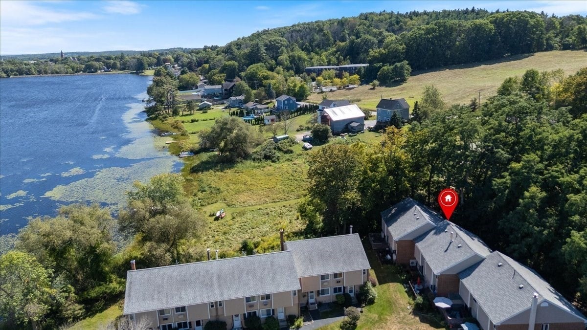 34 Glen Devin St #34, Amesbury, MA Photo #4
