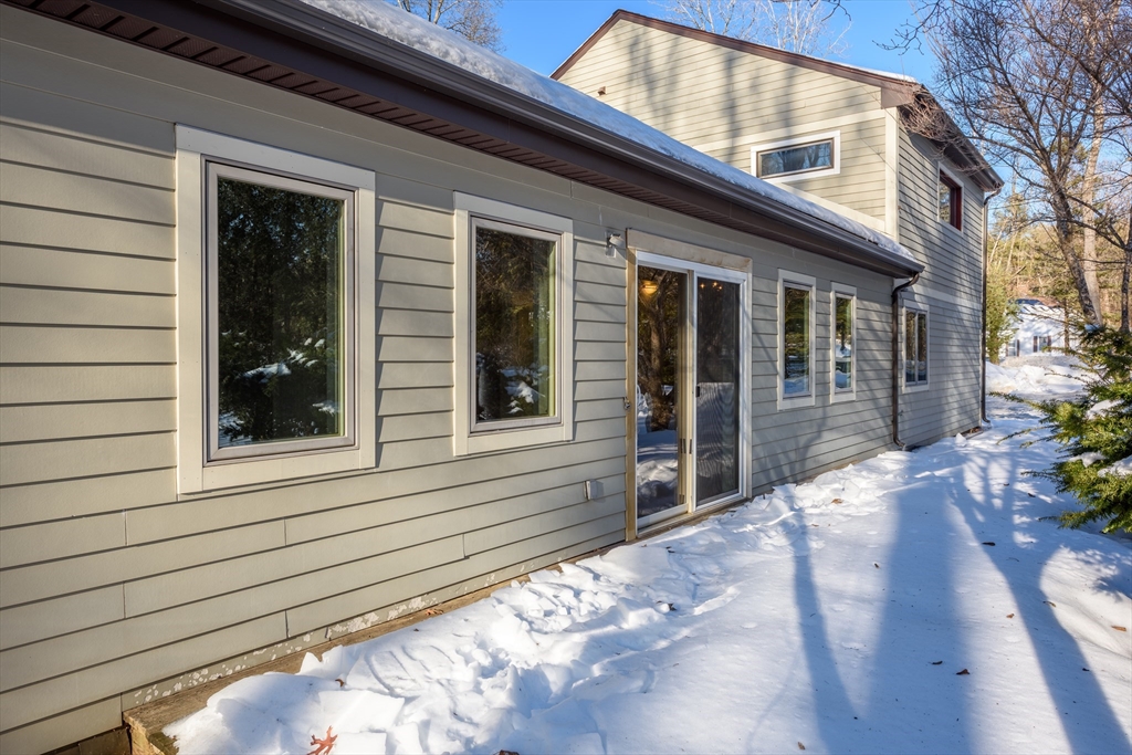41 S Valley Rd
