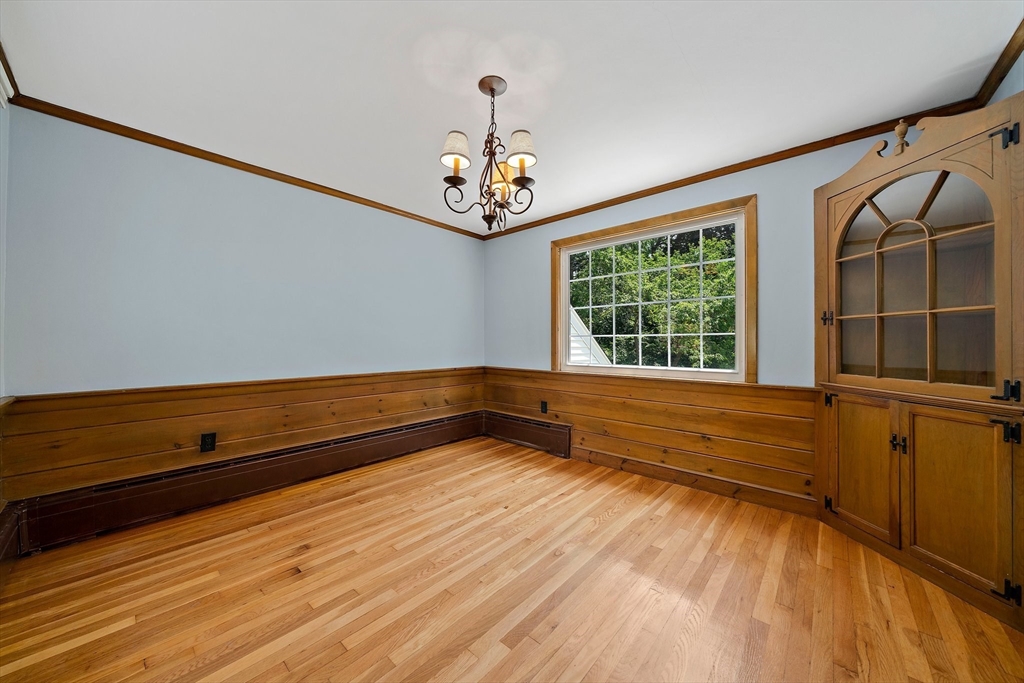 40 Clearwater Dr
