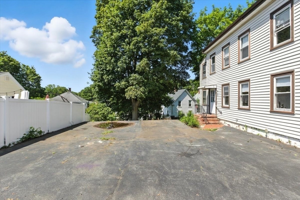 28 Bow St