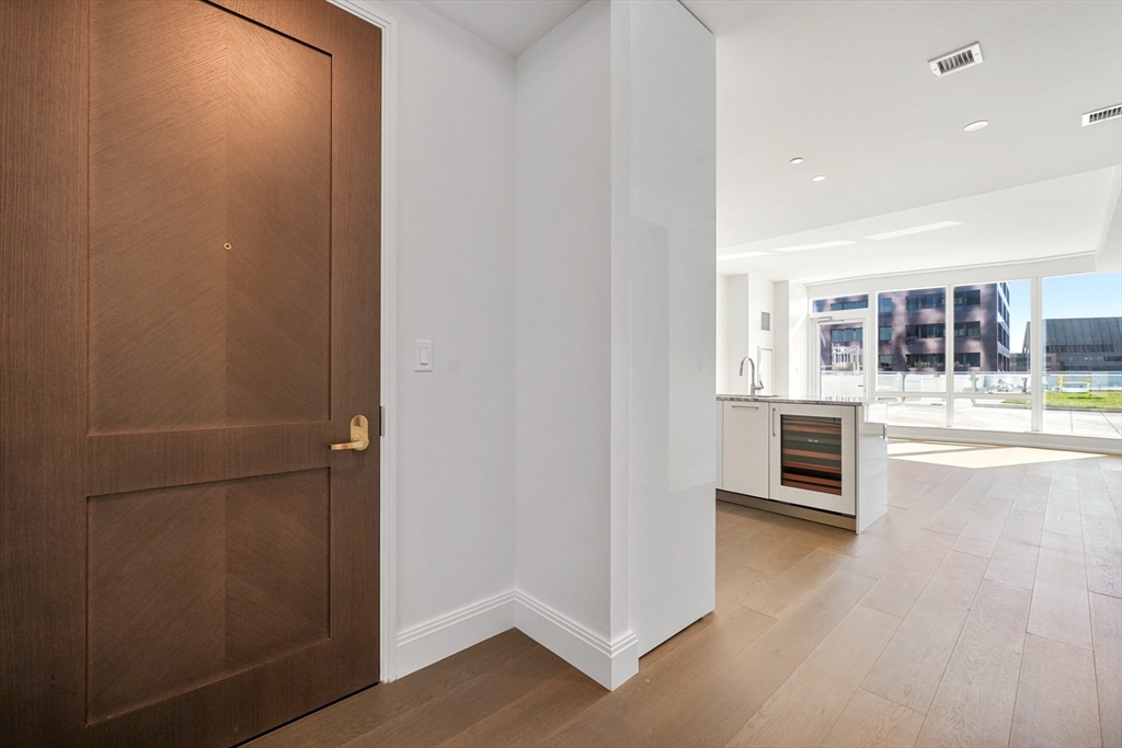 240 Devonshire Street 3611