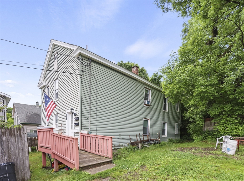 138 Robbins Ave