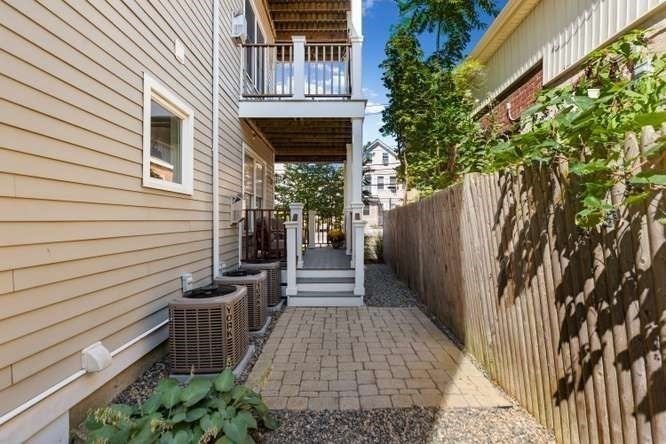 181 Cedar St #2, Somerville, MA Photo #36