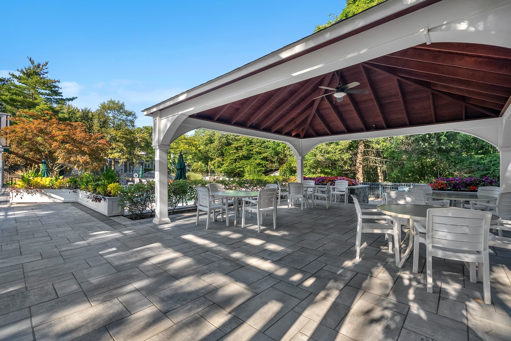 45 Bishops Forest Dr #45, Waltham, MA, 45 Bishops Forest Dr #45, Waltham, MA Photo #41