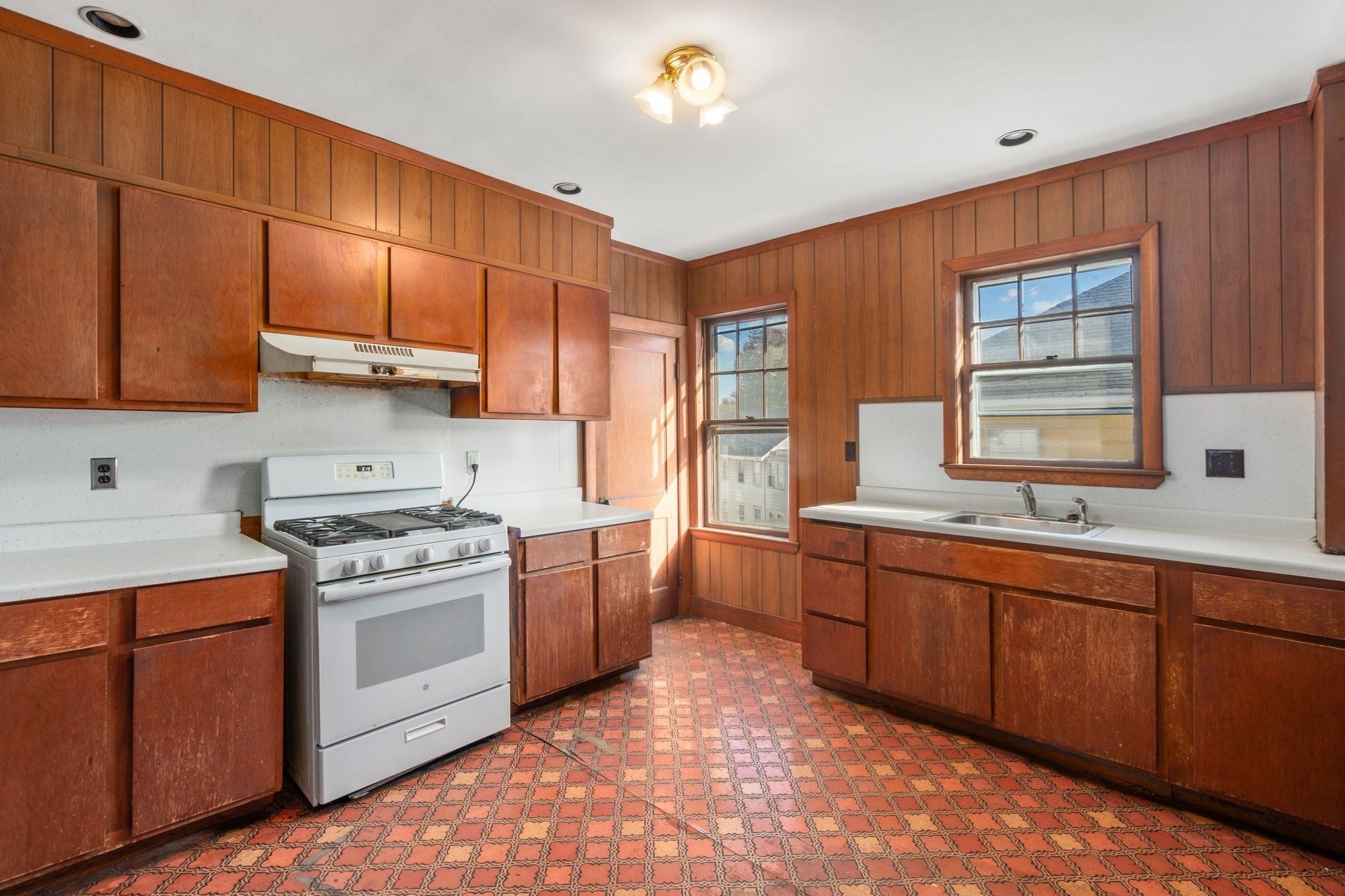 38 Carver Rd E RD, Watertown, MA, 38 Carver Rd E RD, Watertown, MA Photo #24