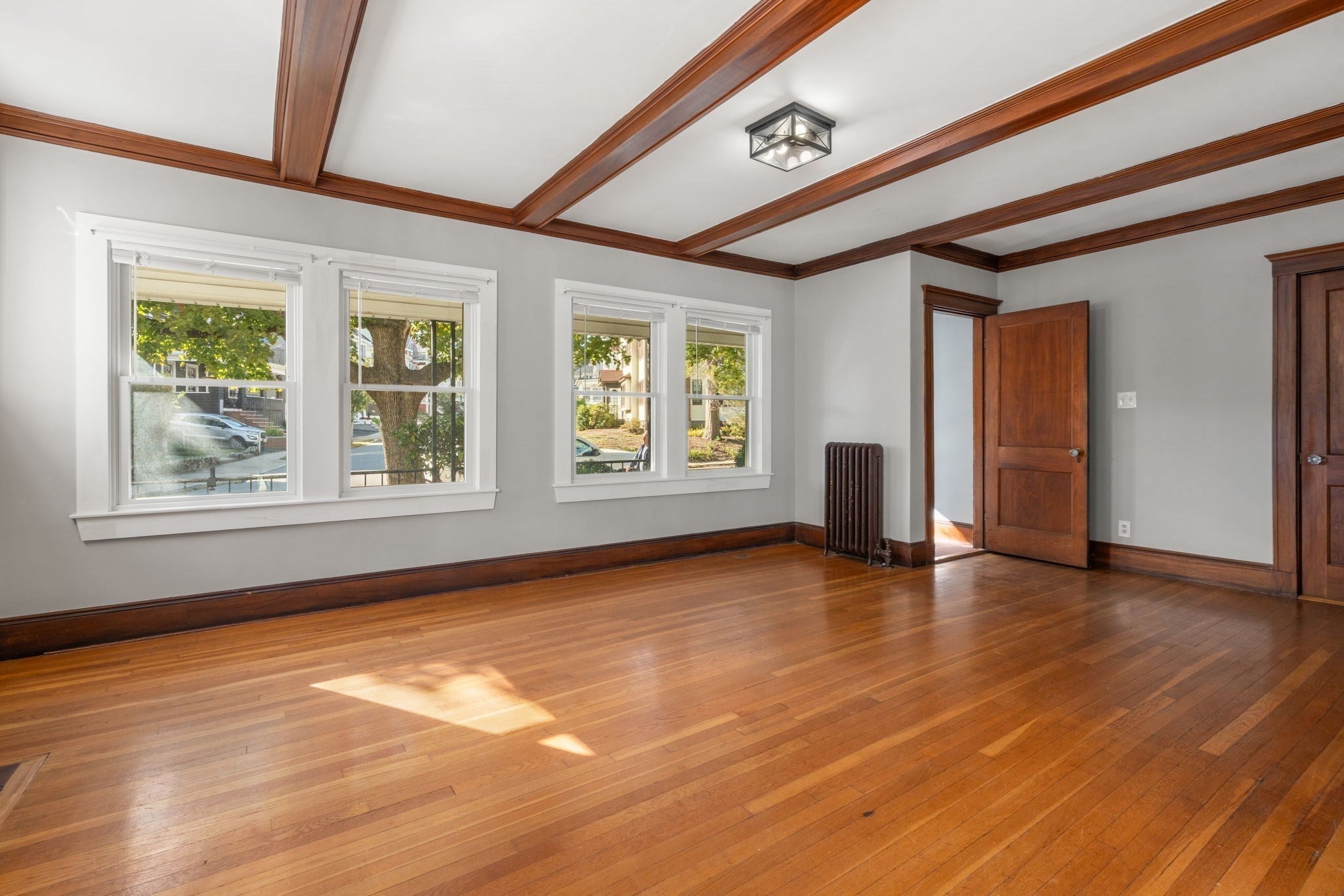 38 Carver Rd E