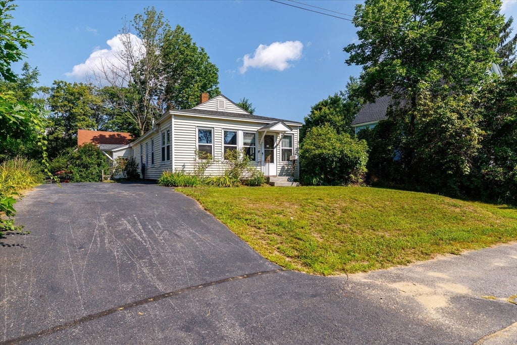 21 Munroe St