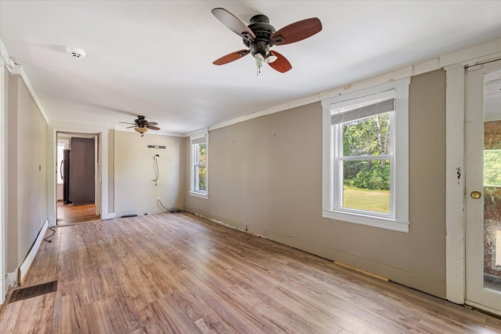 21 Munroe St, Winchendon, MA, 21 Munroe St, Winchendon, MA Photo #12