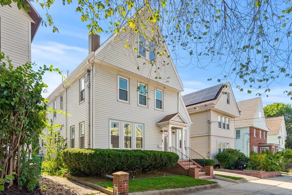 501 Main St