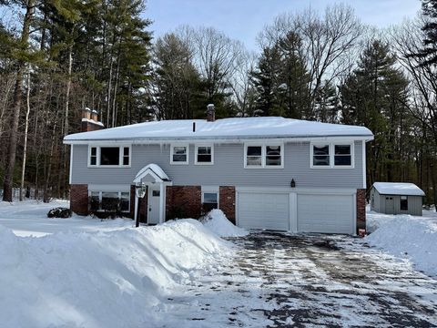 Photo of 27 Ledgewood Rd, Framingham, MA 01701 (MLS # 73473247)