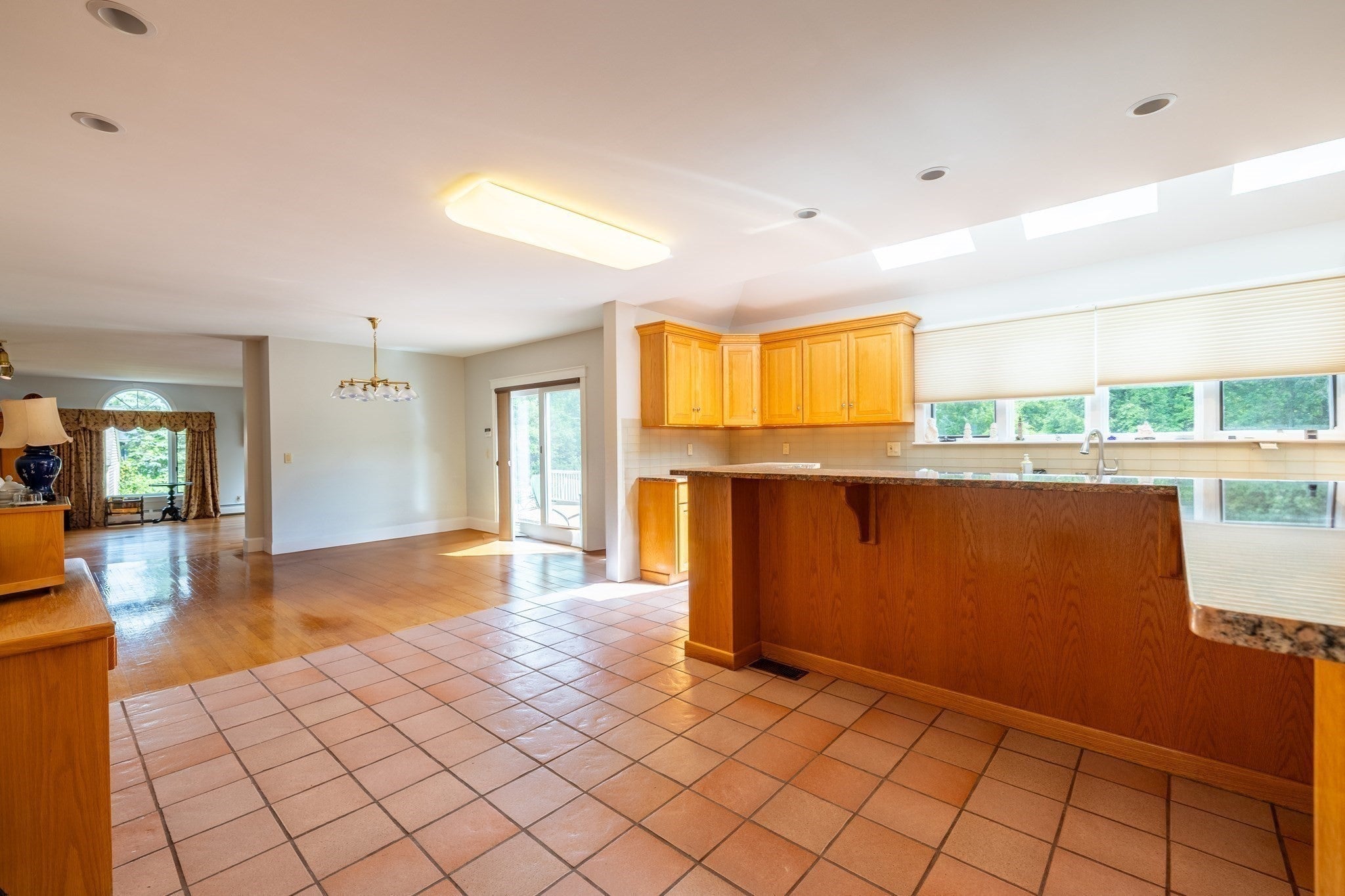 56 Holt Rd, Andover, MA Photo #8