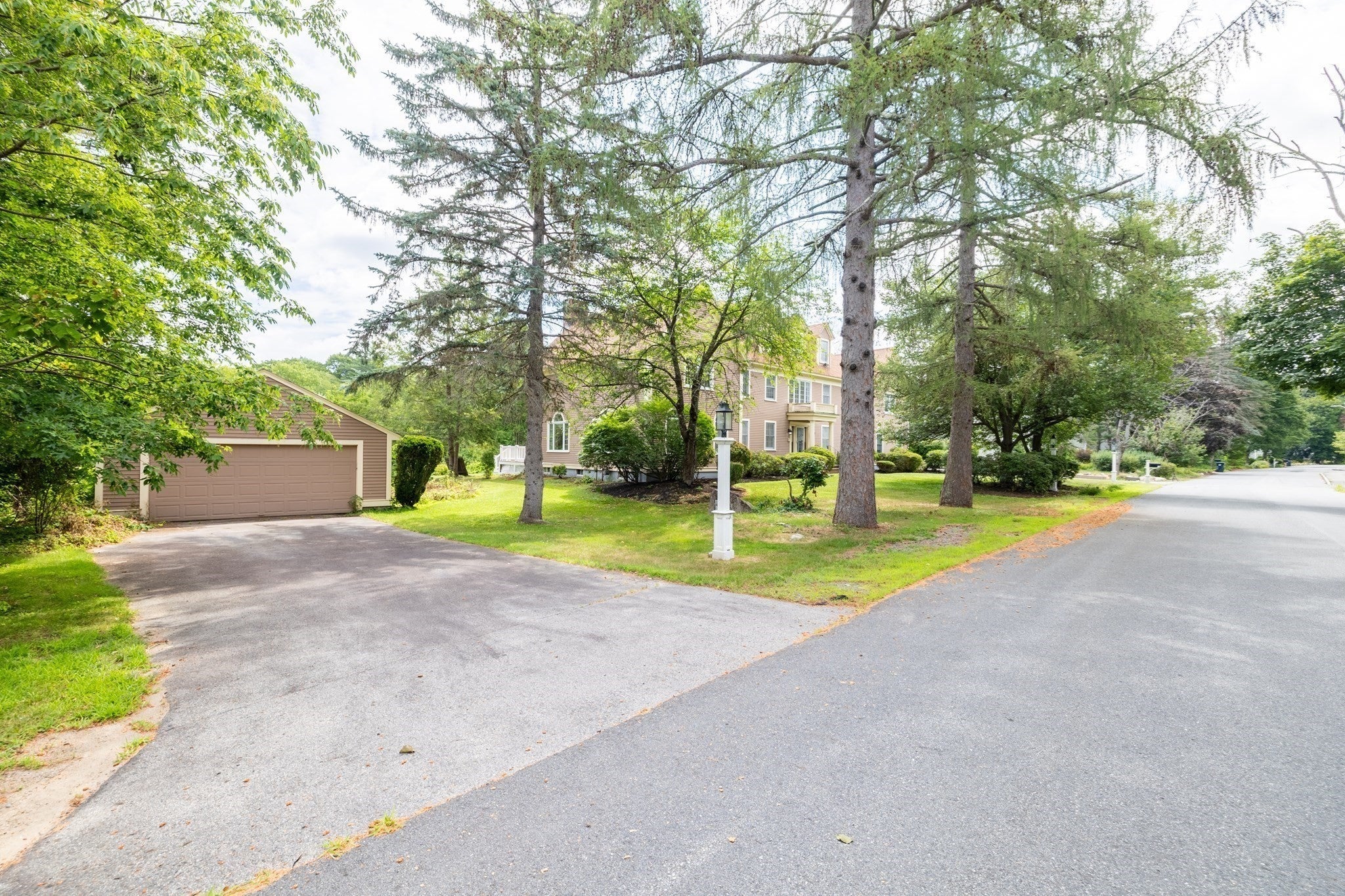 56 Holt Rd, Andover, MA Photo #39
