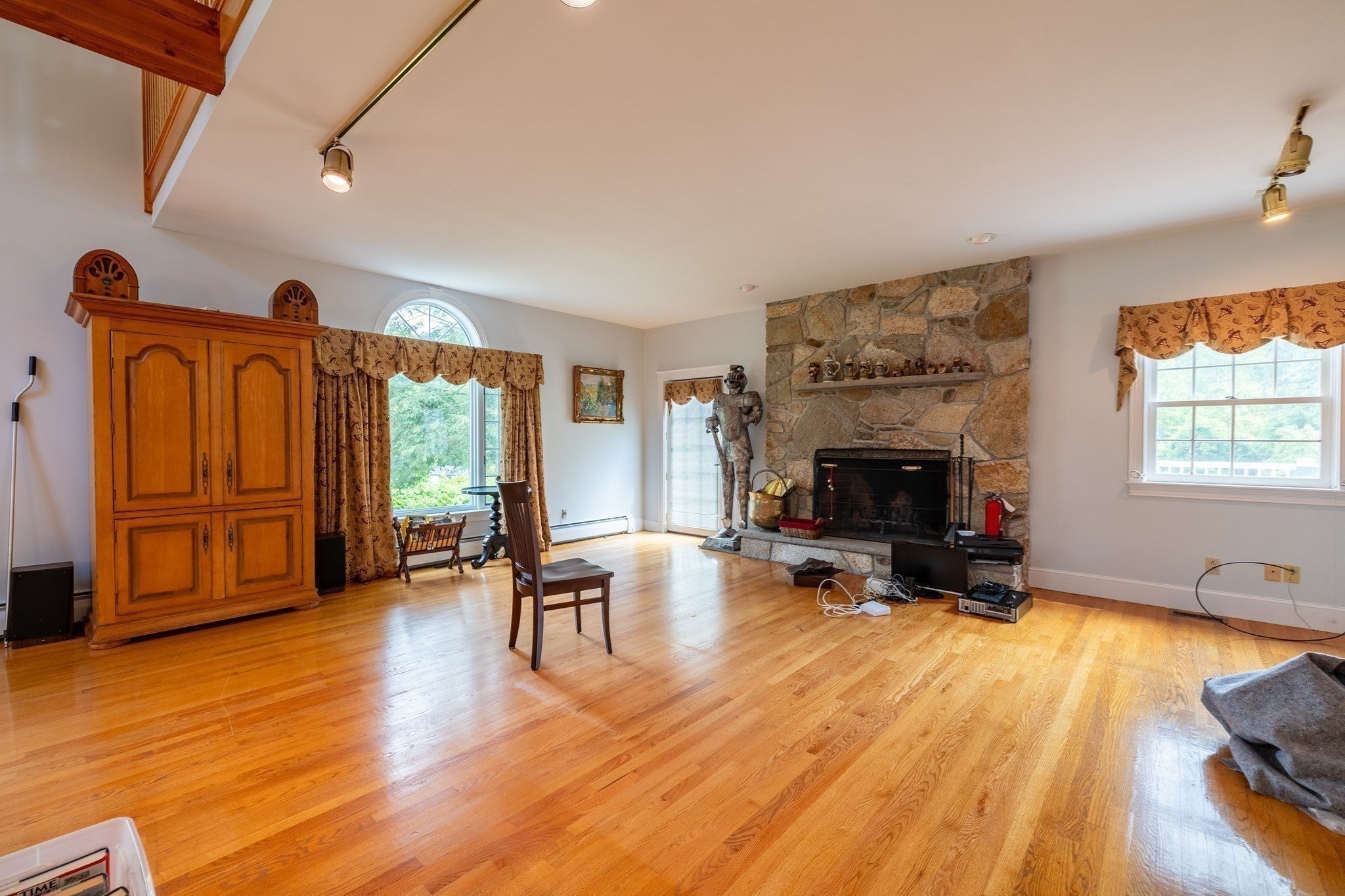 56 Holt Rd, Andover, MA Photo #13