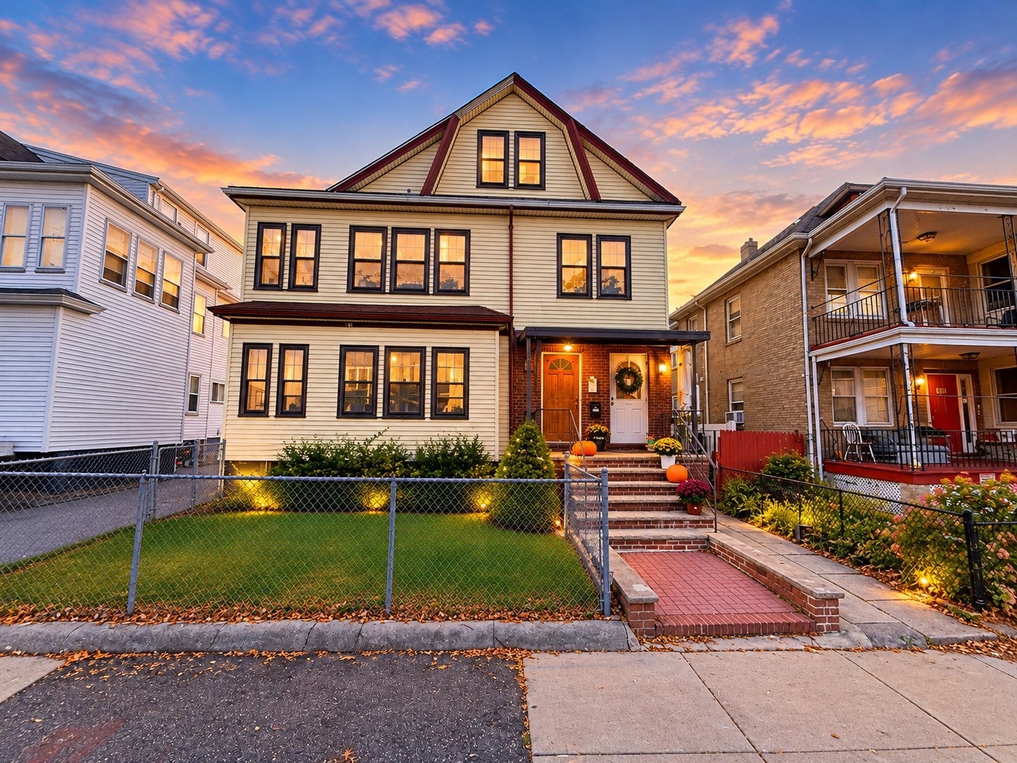 Click for 105 St Andrew Rd #1, Boston, MA slideshow