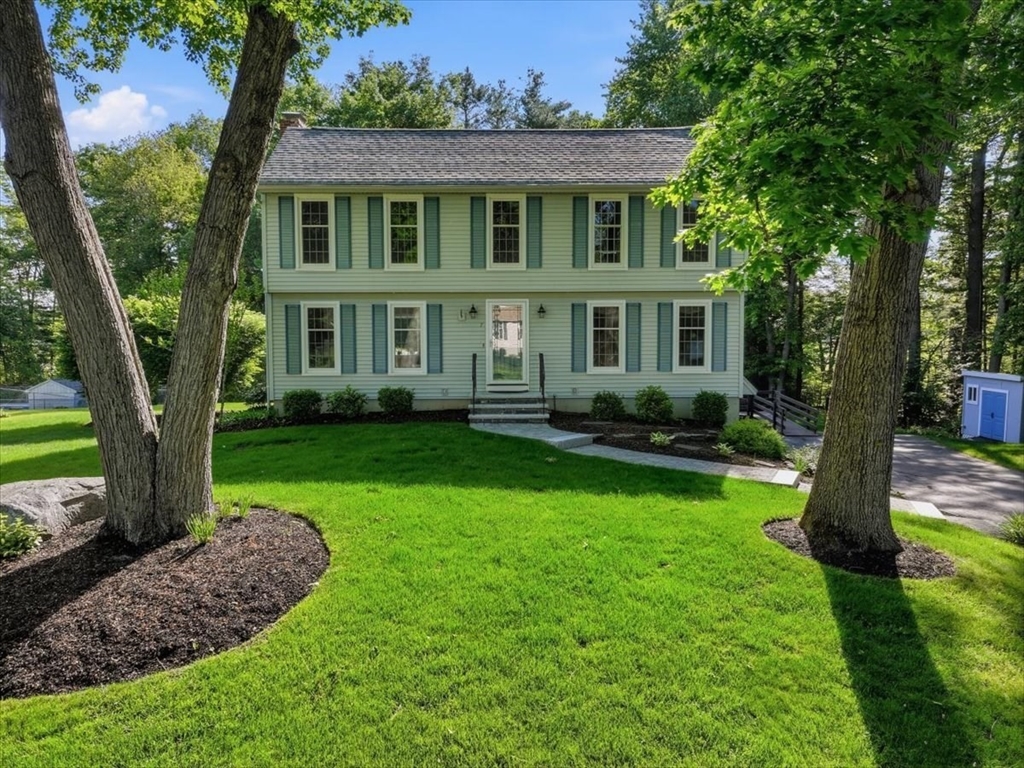 7 Brookside Court