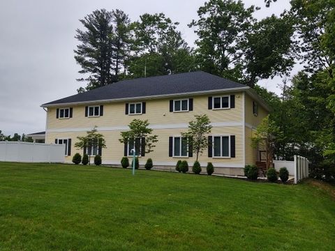 6 Mohawk Dr Londonderry NH 03053