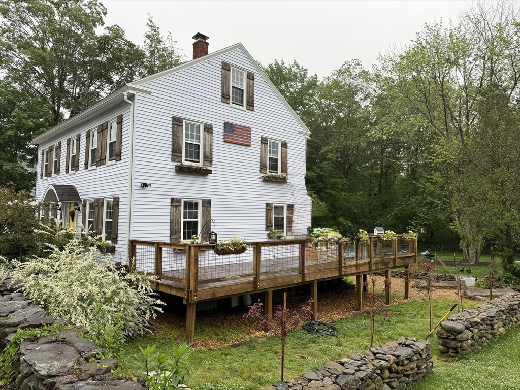 34 Ruggles Hill Rd