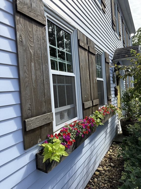34 Ruggles Hill Rd
