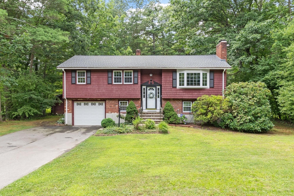 7 Meadowbrook Rd