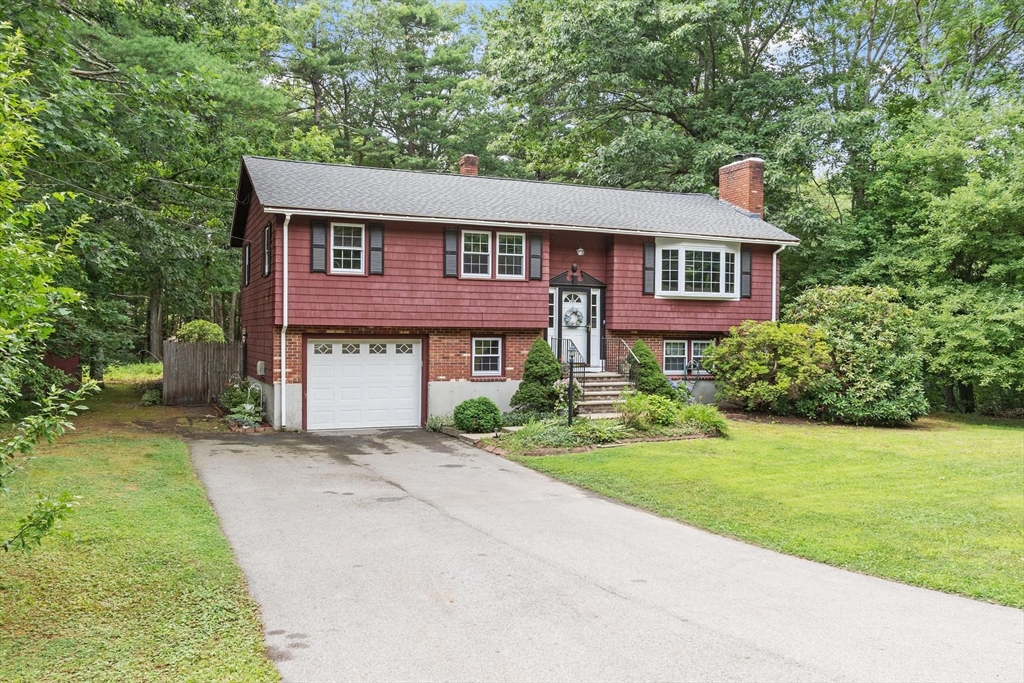 7 Meadowbrook Rd