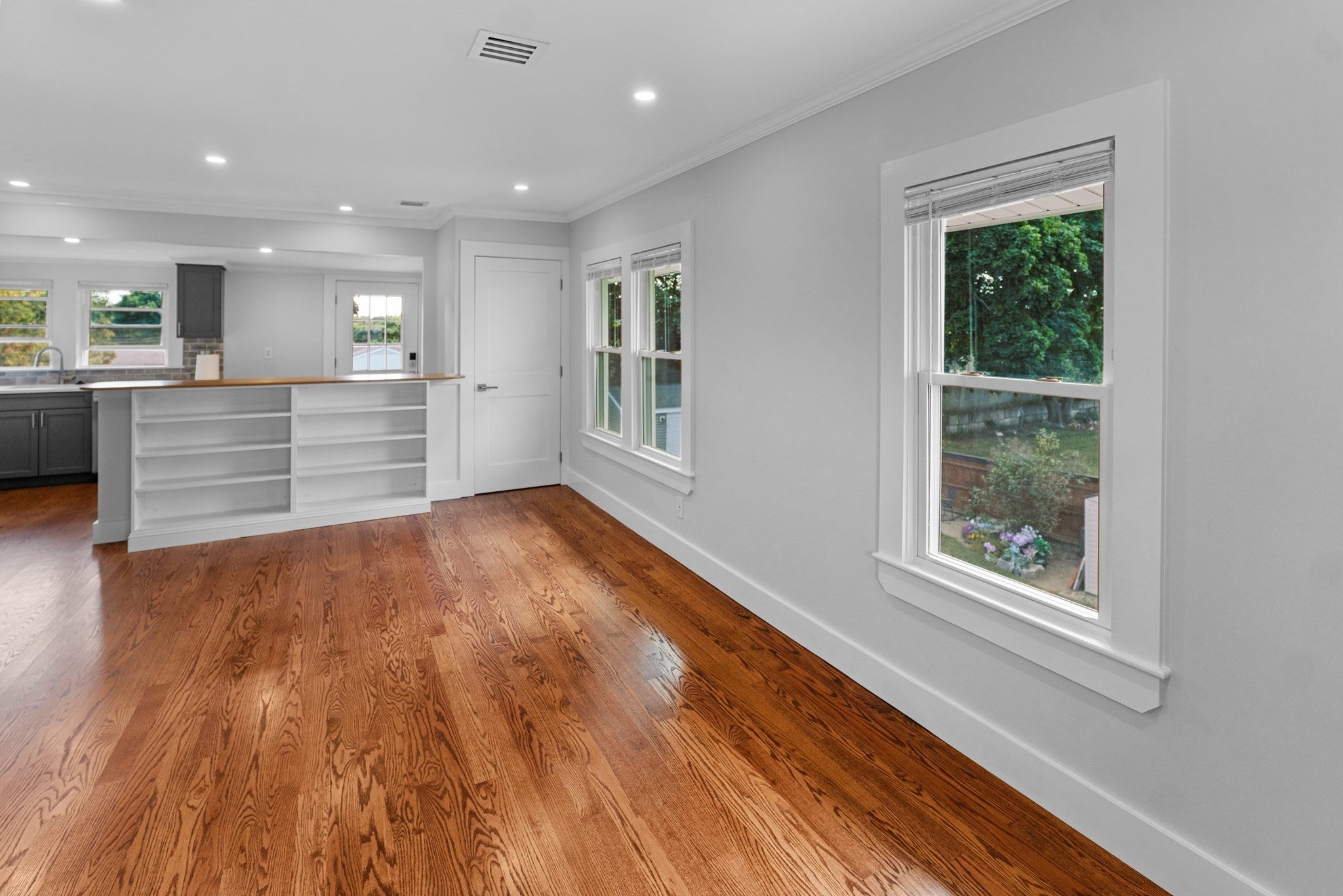 8 Appleton ST #2, Danvers, MA Photo #3