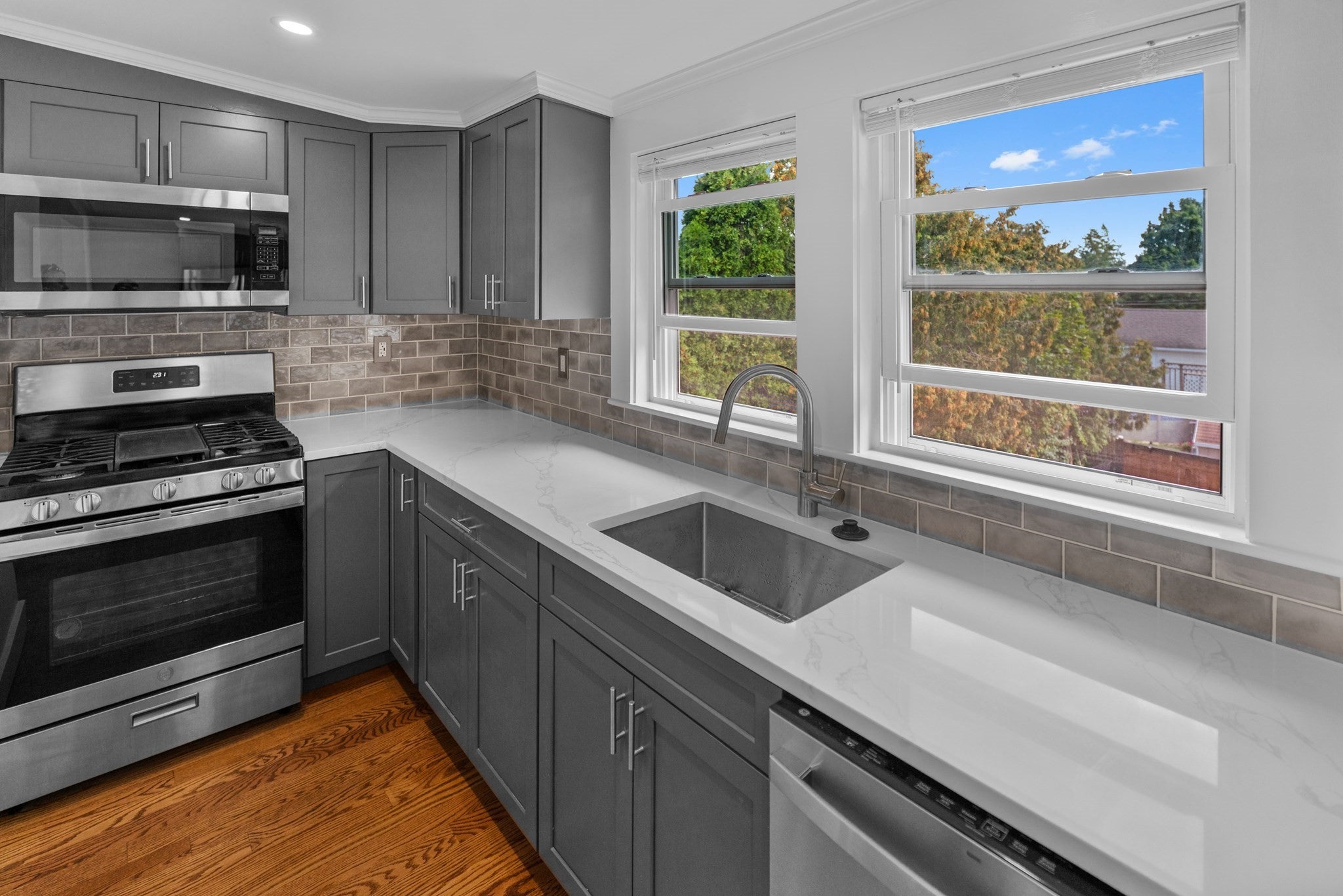 8 Appleton ST #2, Danvers, MA Photo #6
